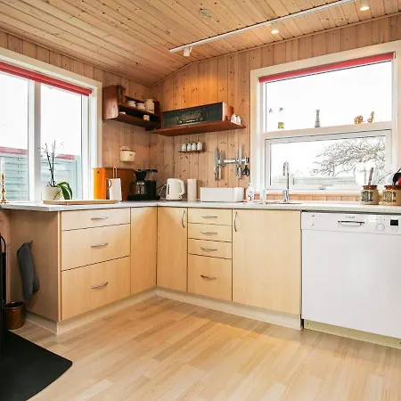 Two-bedroom Holiday In 4 Nyaraló